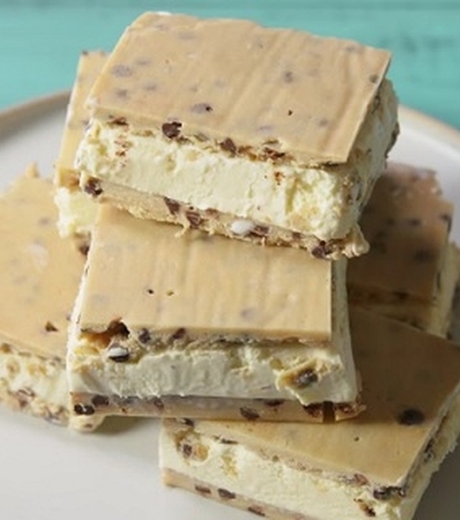 ეს მარტივი რეცეპტი ყველანაირ წარმოდგენას შეგიცვლით ნაყინის სენდვიჩებზე.